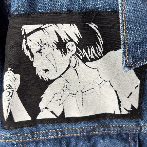 Upcycled Levi's Classic Blue Denim Jacket with Manga Patches - Picture 3 of 6
